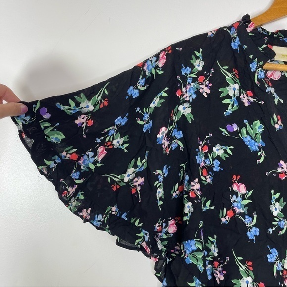 Anthropologie Maeve Aveiro‎ Flutter-Sleeved Buttondown - Picture 4 of 9